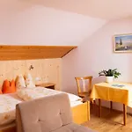Haus Christian Apartamento